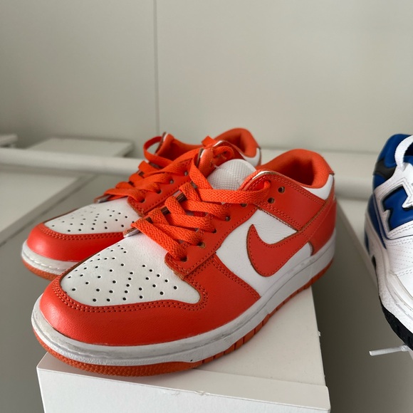 NIKE DUNKS - Picture 3 of 4